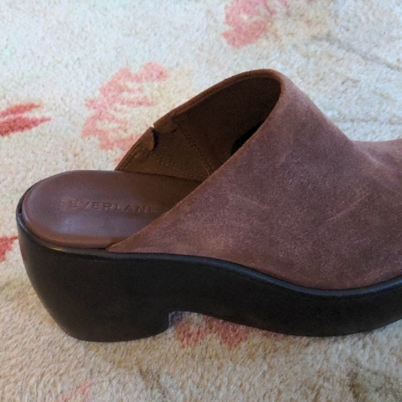 🆕EVERLANE The Puffa Wooden Clog in Suede - Picture 4 of 15